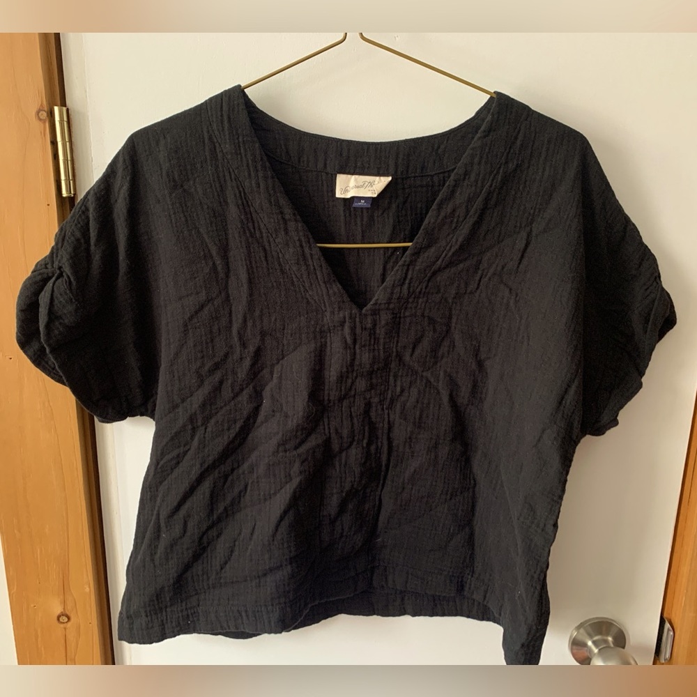 Universal Threads Medium oversized Crop Too